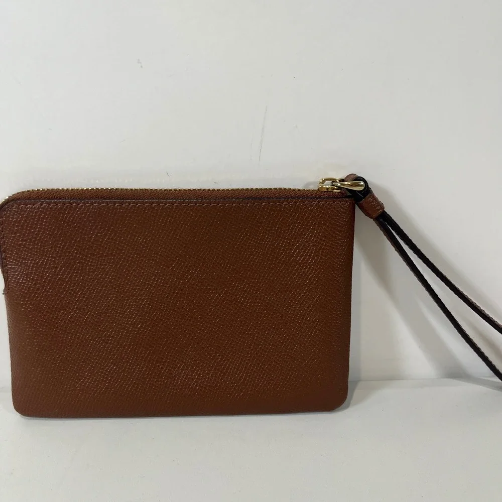 Coach Wristlet Women Brown Pebbled Leather Gold Logo Minimalist Classic Wallet